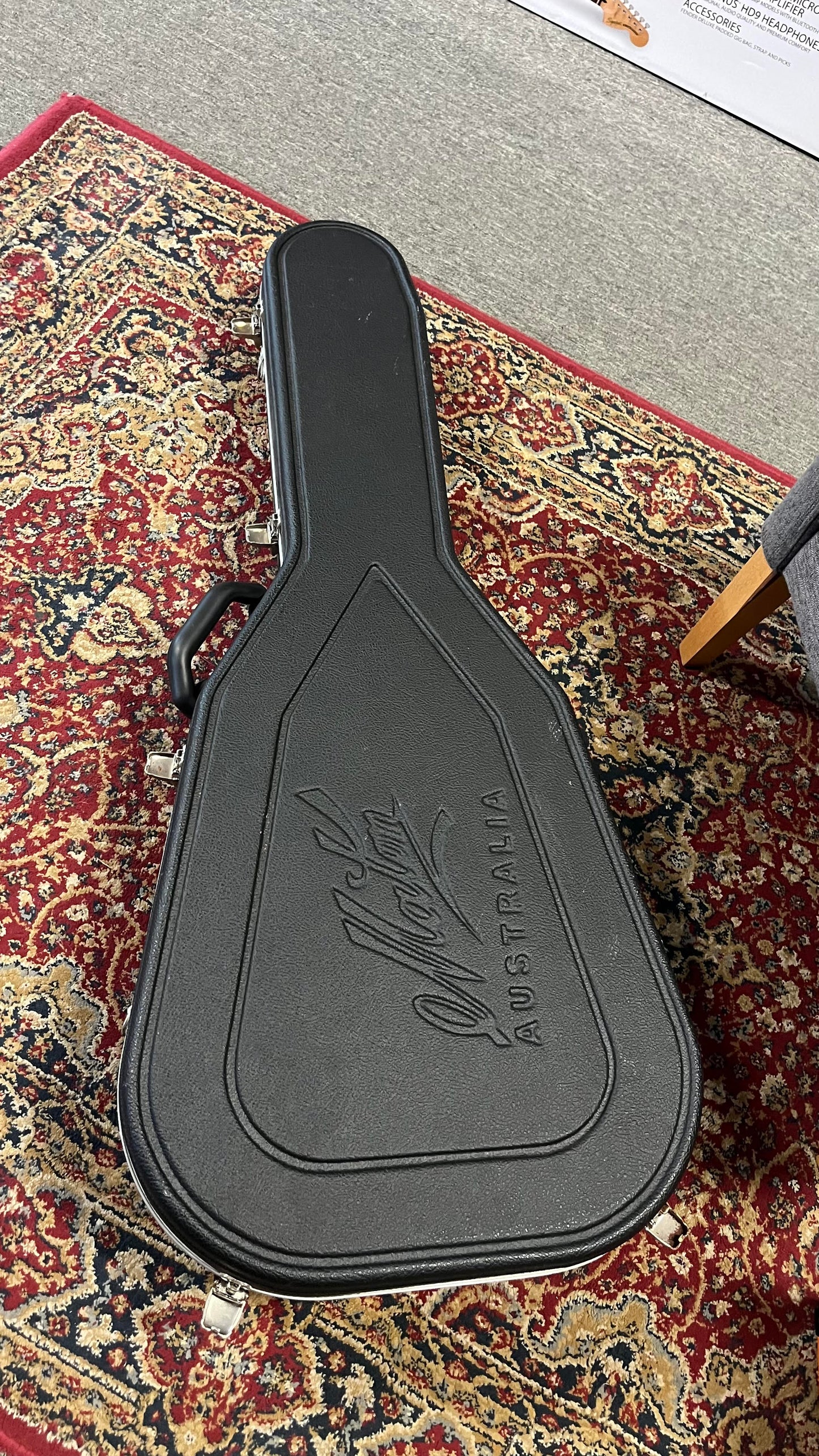 Maton 2014 Custom Shop Classic "Clarice" in Hiscox Case