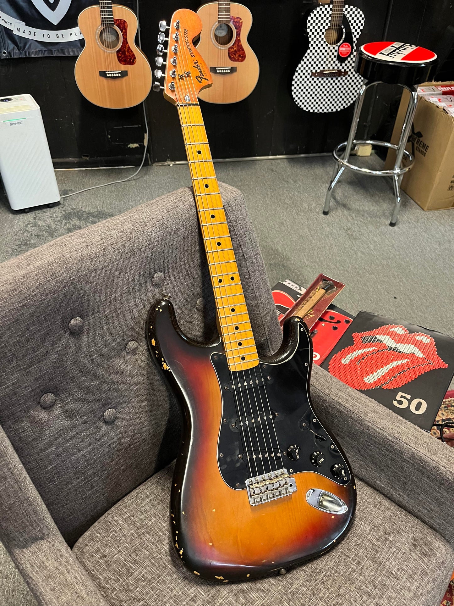 Second Hand Fender 1978/79 Strat 3 Colour Sunburst in SKB Hard case Serial # S 905850