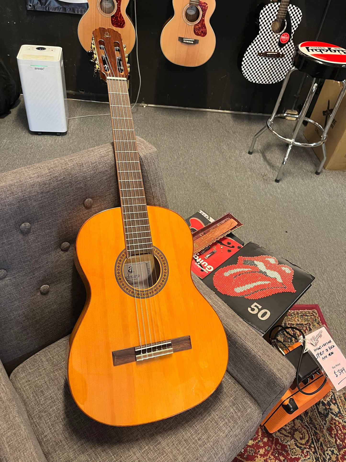 Admira Triana Flamenco Guitar w/Spruce Top Matte Gloss Finish