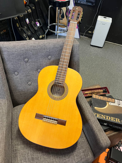 Admira Triana Flamenco Guitar w/Spruce Top Matte Satin Finish