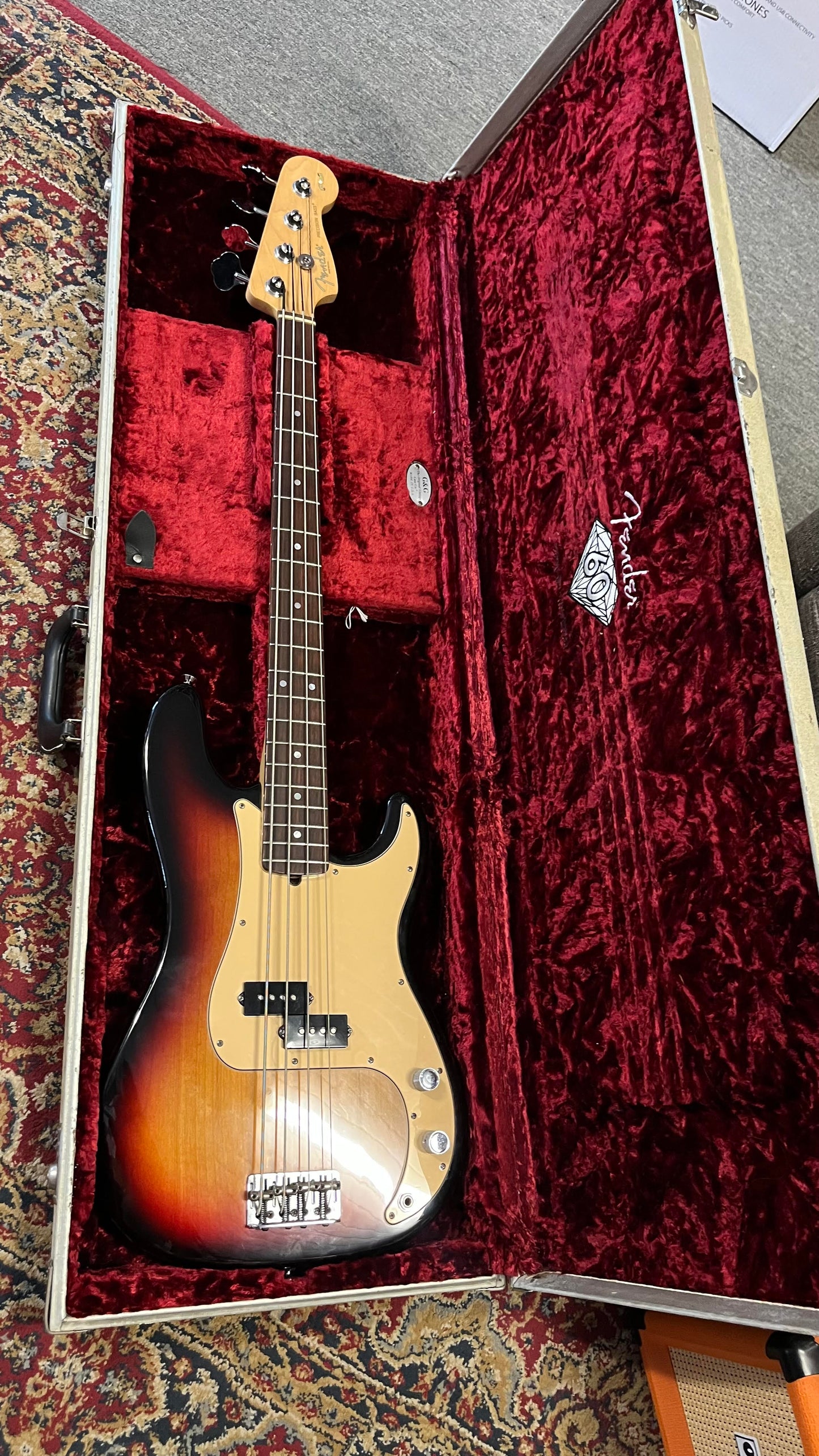 Fender 2006 60th Anniversary American Series Precision Bass 3TS in HC Serial # Z6127359