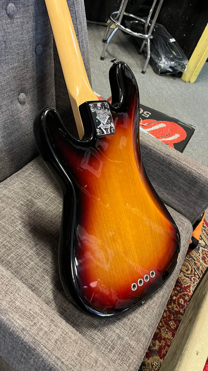 Fender 2006 60th Anniversary American Series Precision Bass 3TS in HC Serial # Z6127359
