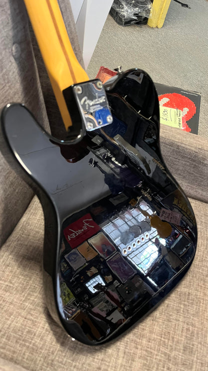 Second Hand 2010 Fender American Standard Tele Black MN in Hard Case Serial # US10097688
