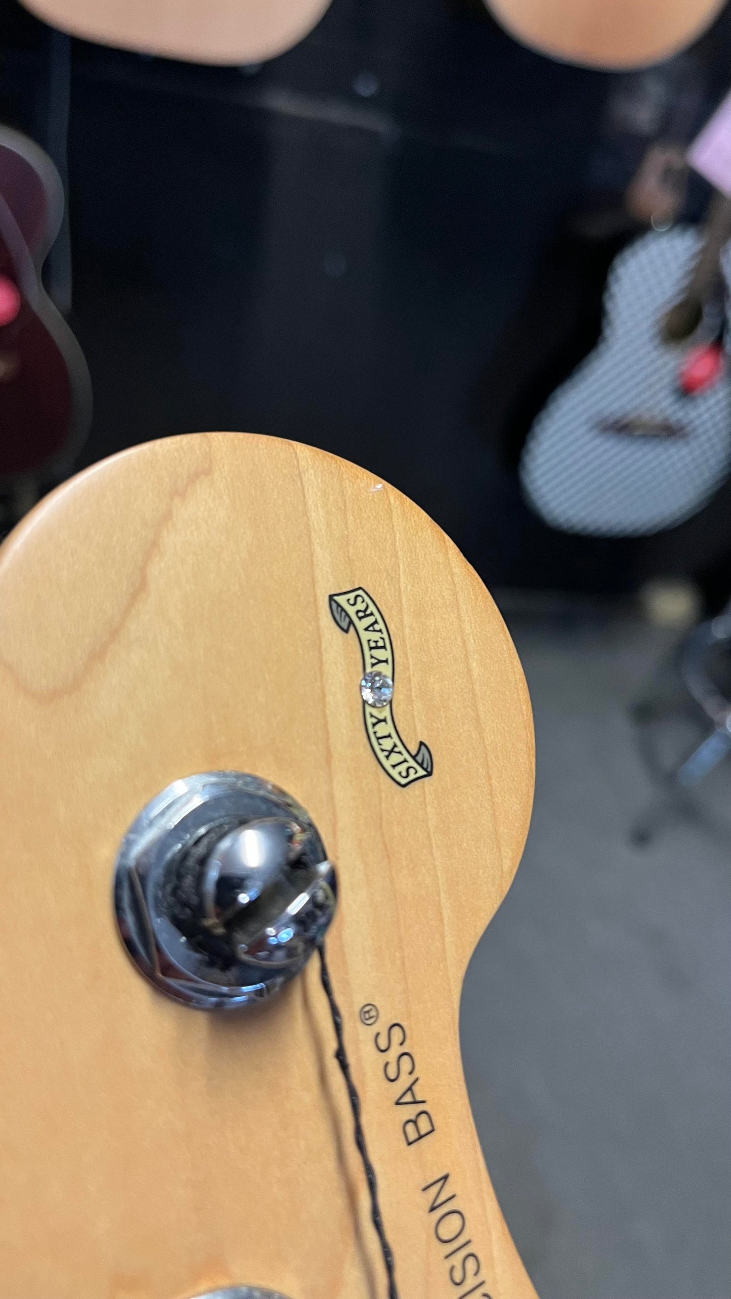 Fender 2006 60th Anniversary American Series Precision Bass 3TS in HC Serial # Z6127359