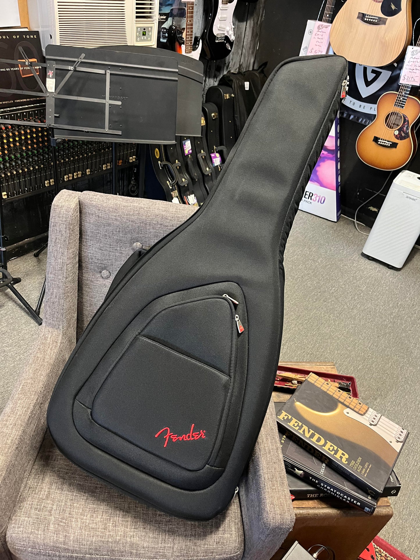 Second Hand Fender American Acoustasonic® Jazzmaster Tobacco Sunburst in Gig Bag Serial #US220761A