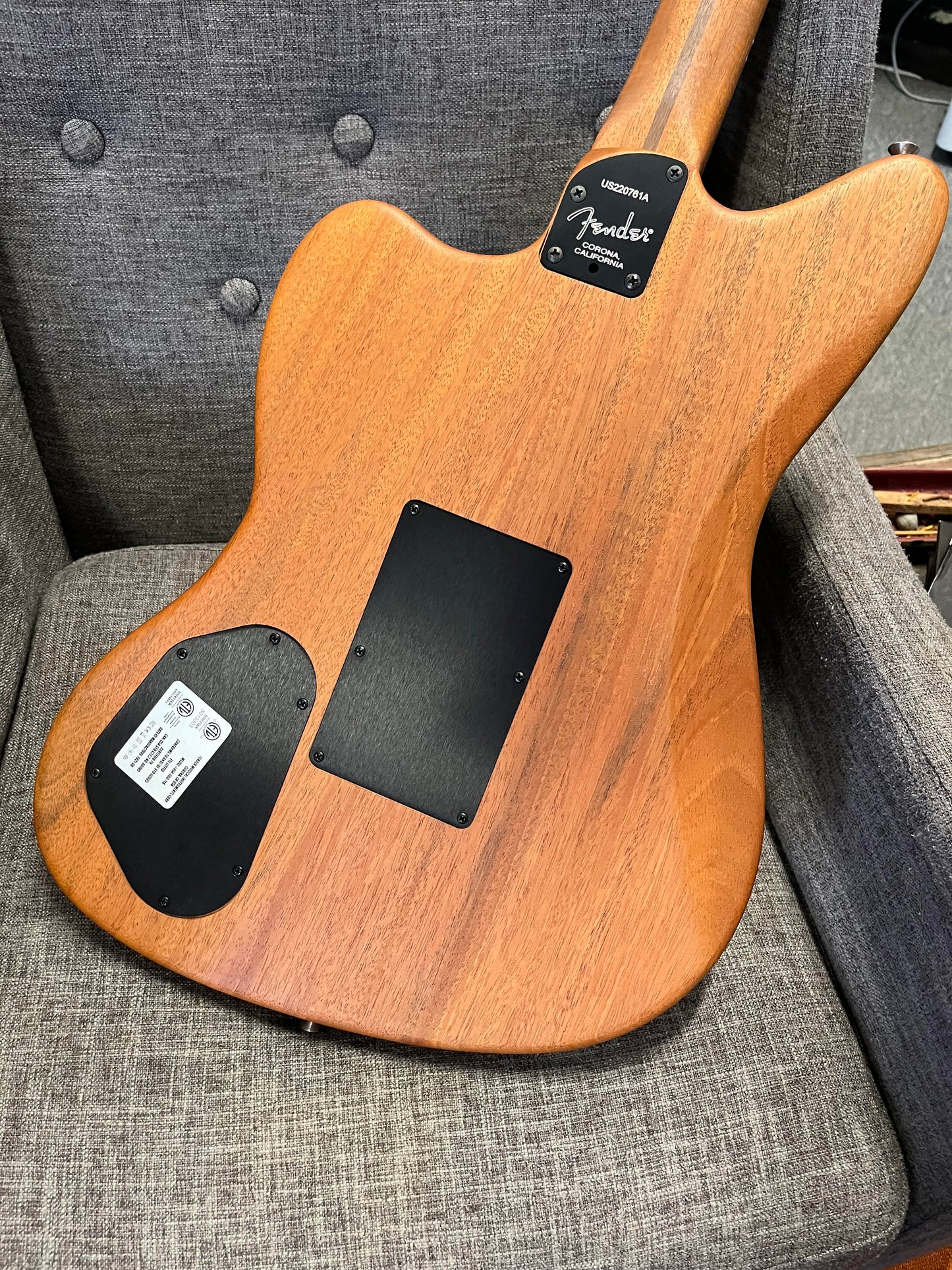 Second Hand Fender American Acoustasonic® Jazzmaster Tobacco Sunburst in Gig Bag Serial #US220761A