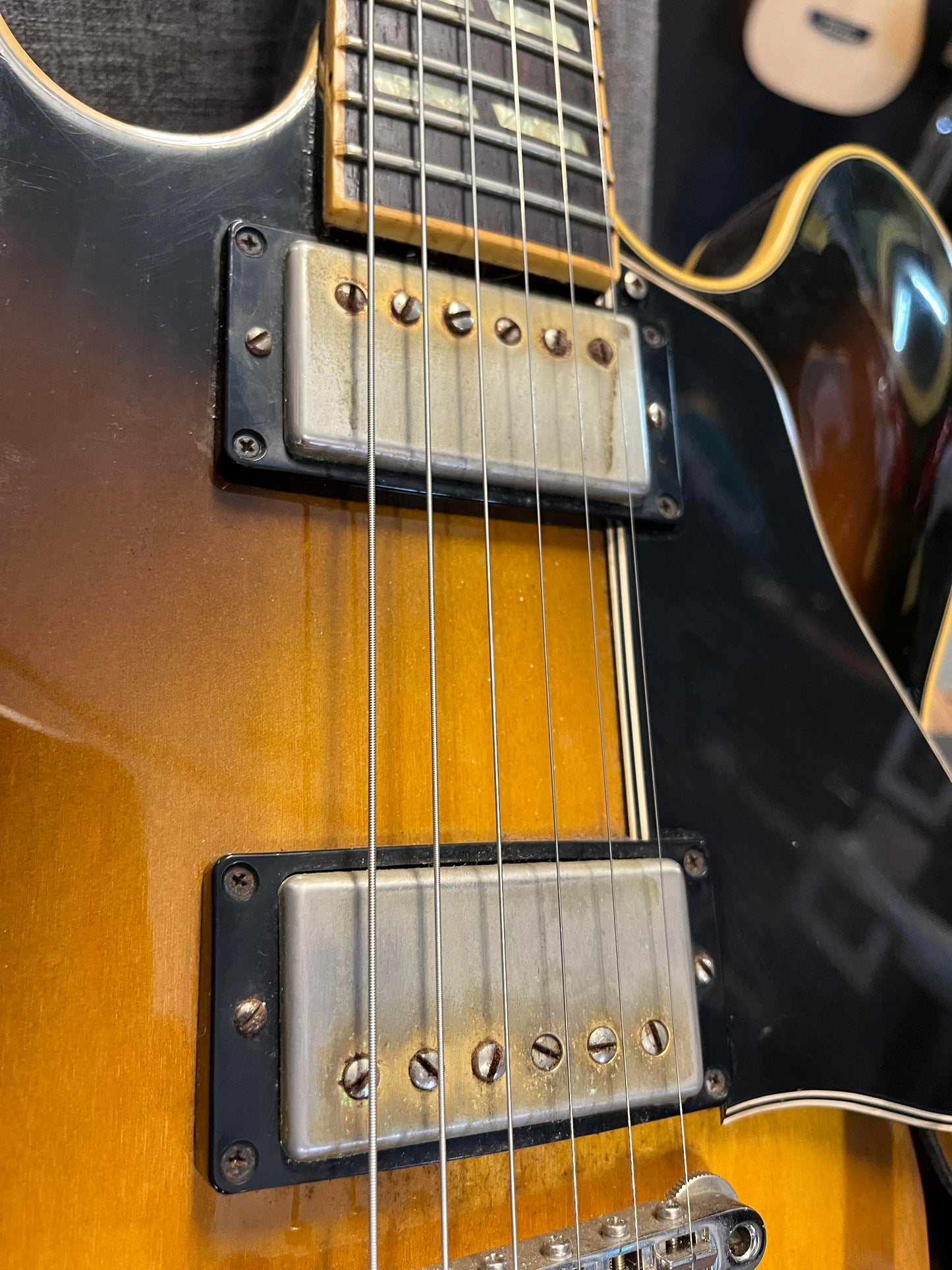 Second Hand 2006 Gibson ES345 with Bigsby in Hard case Serial #