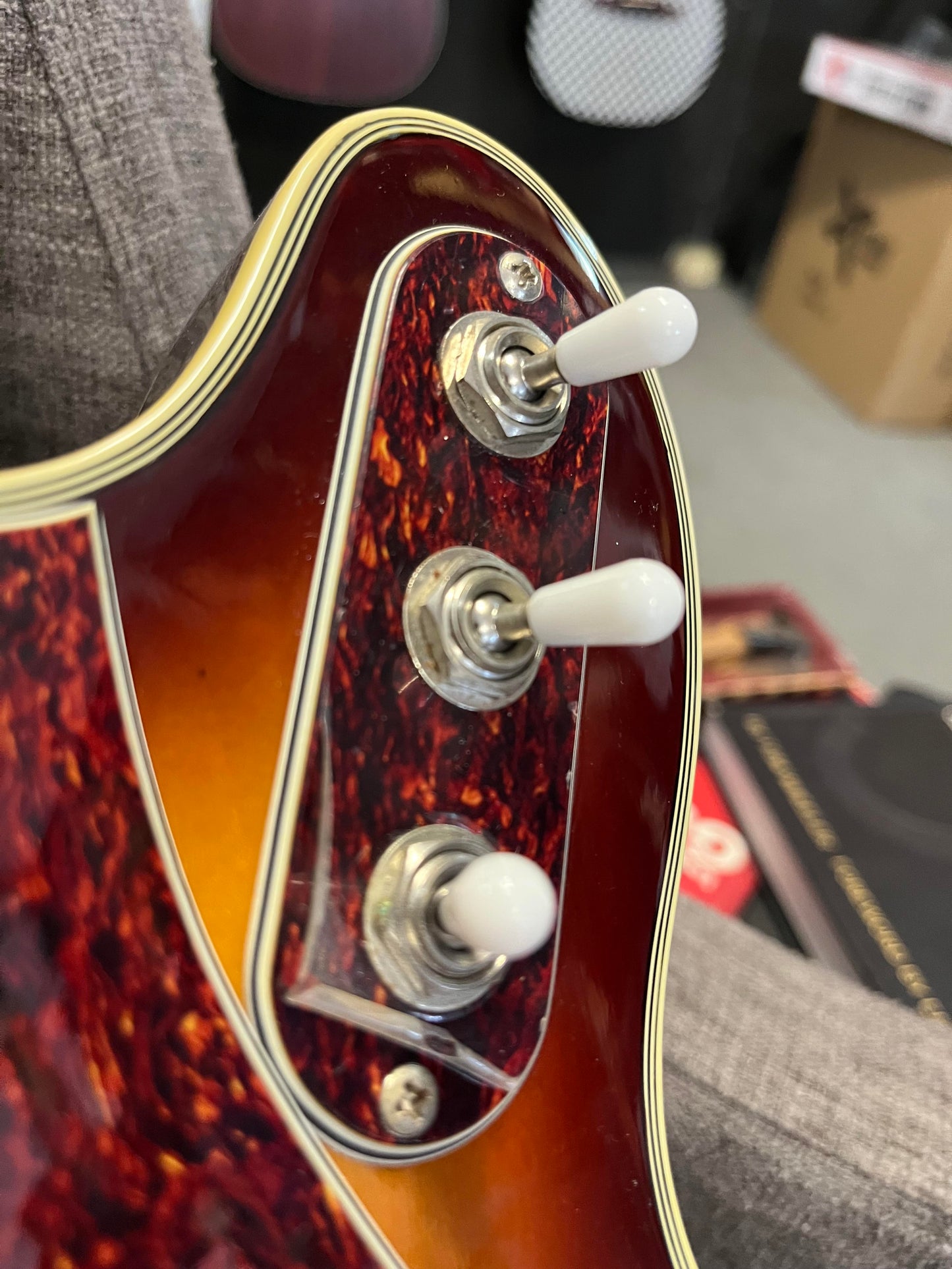 Second Hand Eastwood Airline Guitars H78 Honeyburst 2014 in Hard case