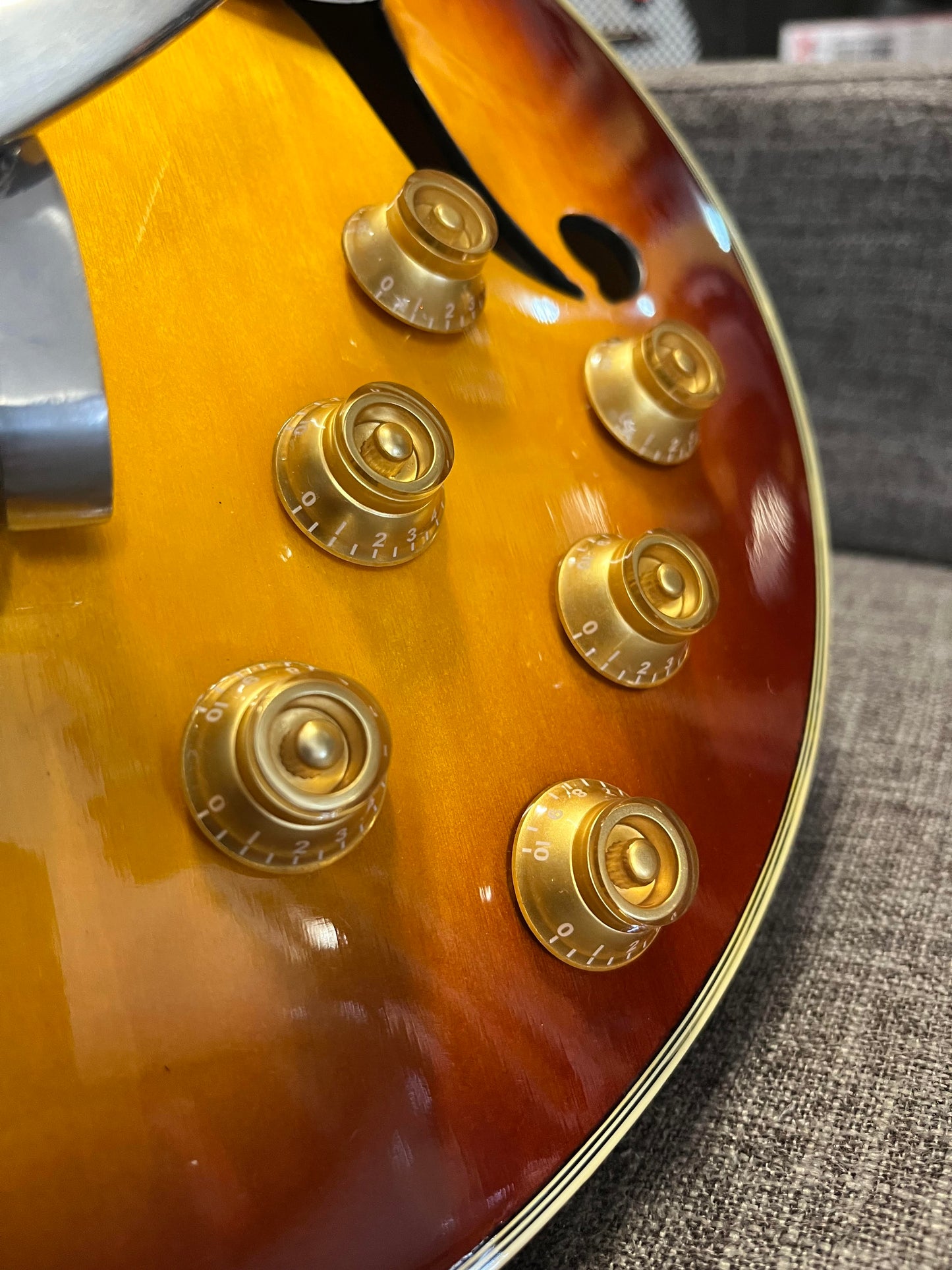 Second Hand Eastwood Airline Guitars H78 Honeyburst 2014 in Hard case