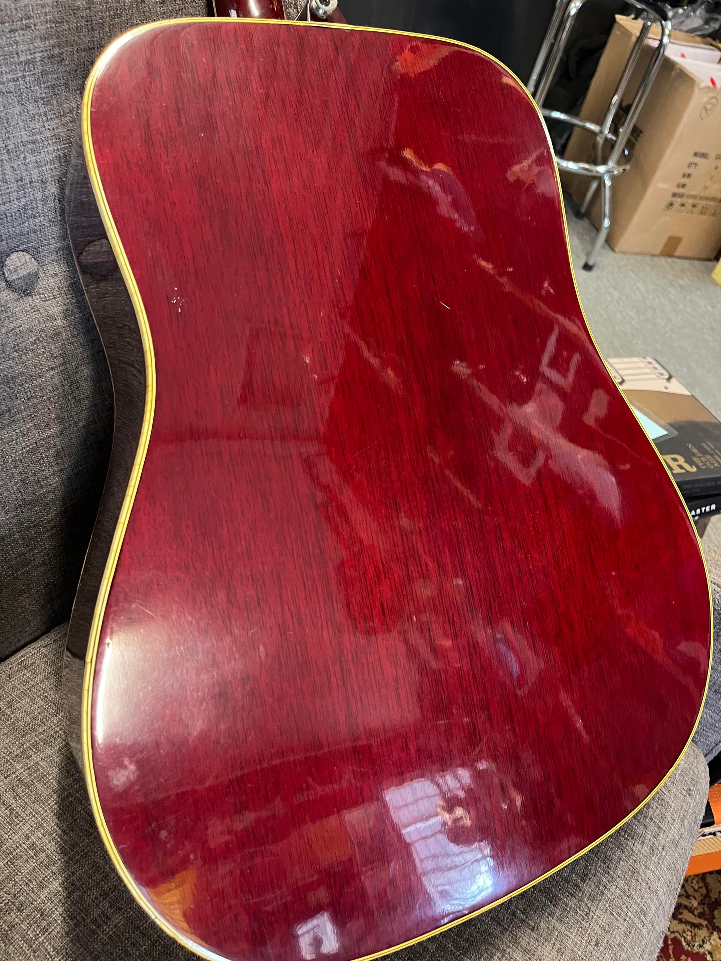 Second Hand Ibanez 684-6 Concord Hummingbird Copy with under saddle pickup in Hard Case