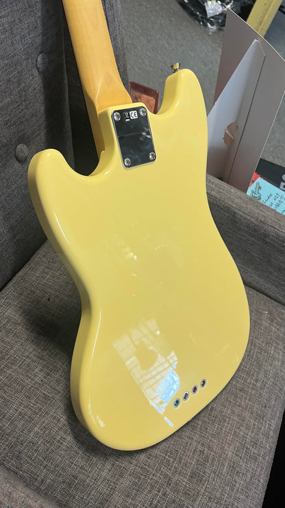 2020 MIJ Fender Hybrid Mustang Bass Vintage White in Hard Case Serial #JD20004078