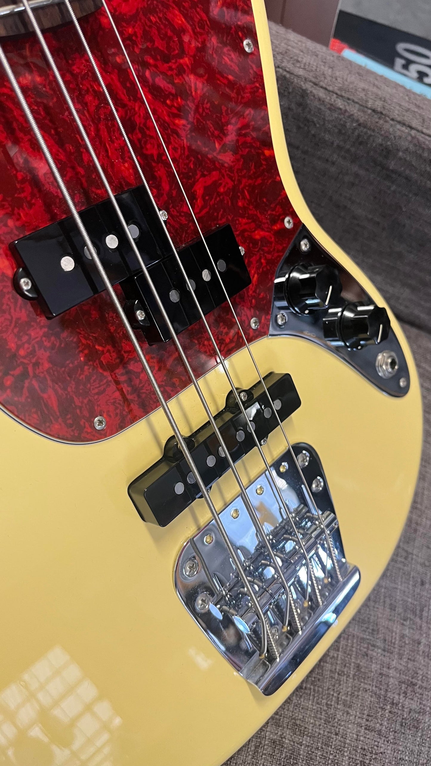 2020 MIJ Fender Hybrid Mustang Bass Vintage White in Hard Case Serial #JD20004078