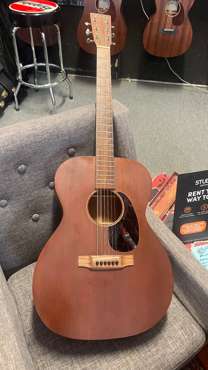 Martin OOO15M 2012 in Hard Case with K&K Pure Mini pickup Serial # 1593393