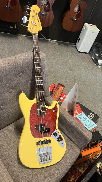 2020 MIJ Fender Hybrid Mustang Bass Vintage White in Hard Case Serial #JD20004078