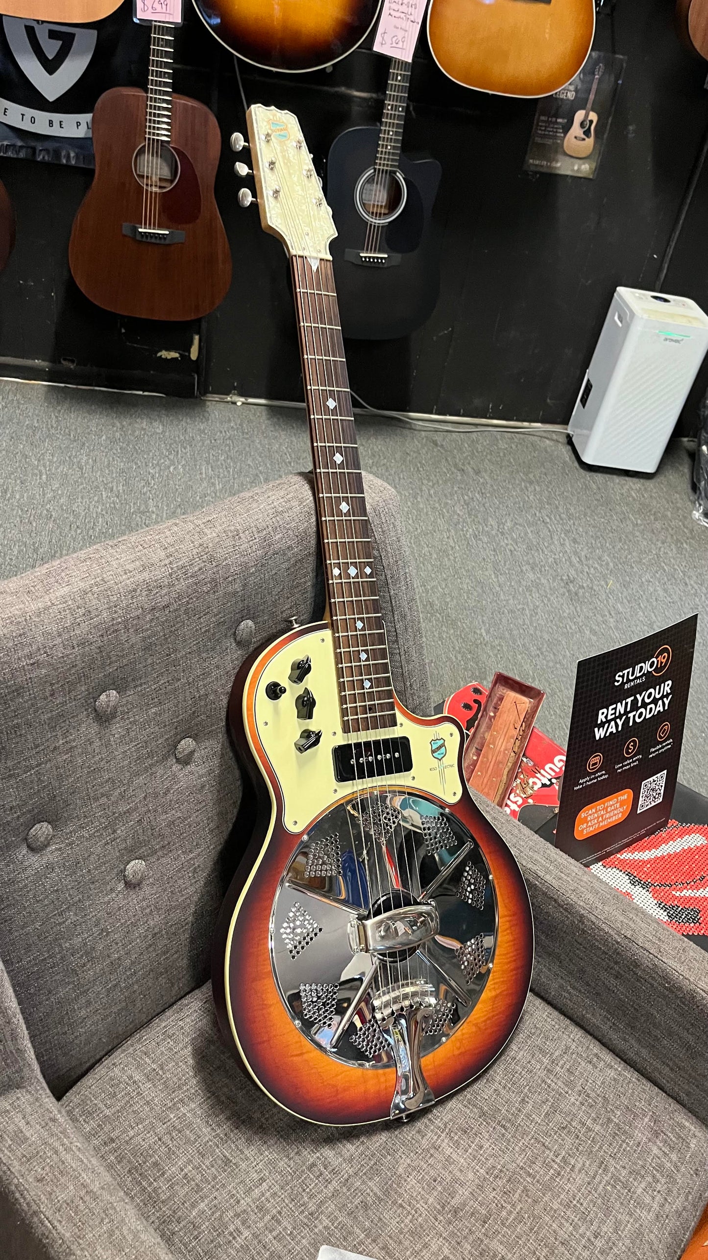 2011 National Reso Phonic Resolectric Resonator in Original case Serial # 17235