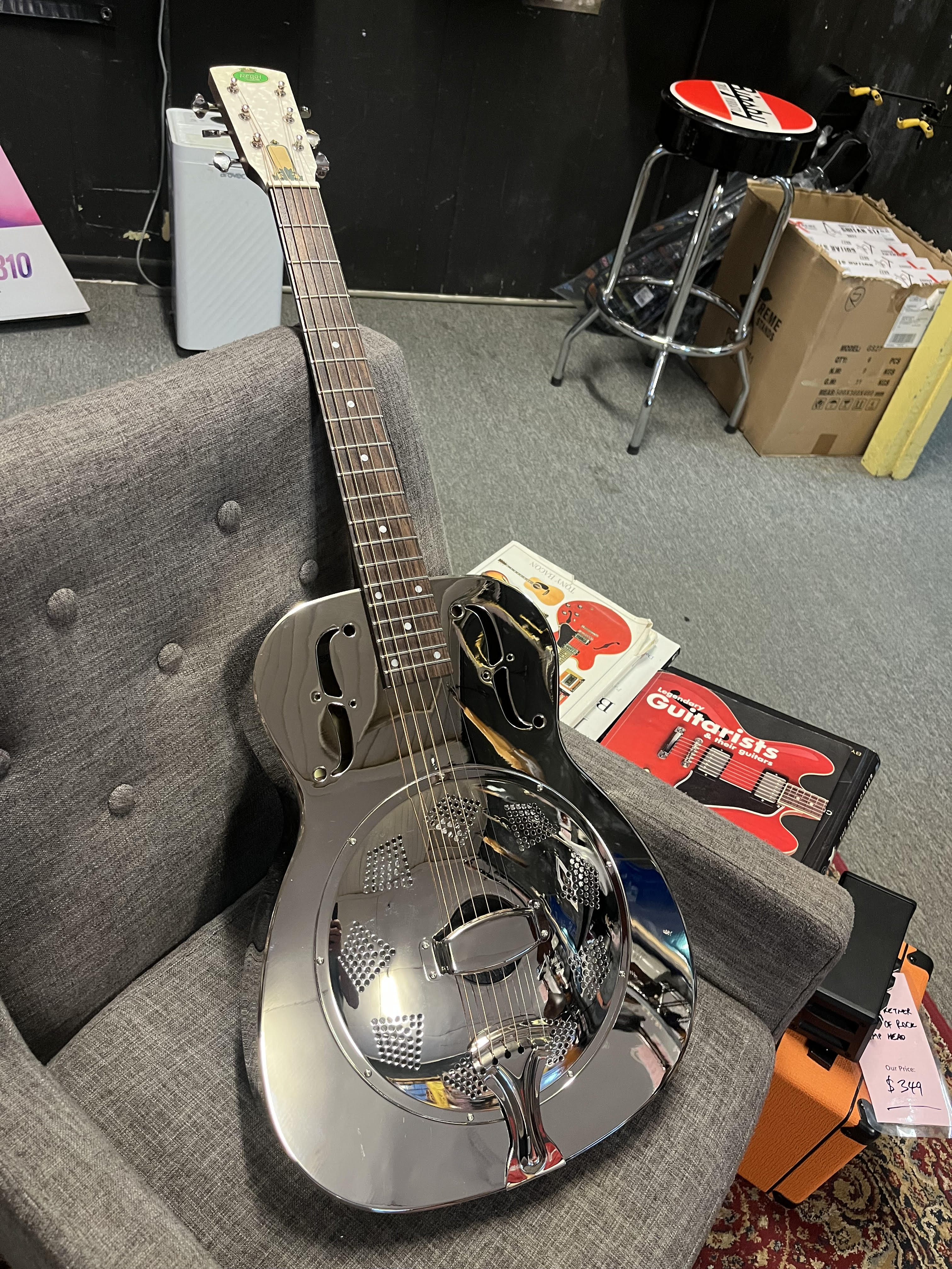 Blue Guitars - Collectera / Faro Sole - Antique Brown - YouTube