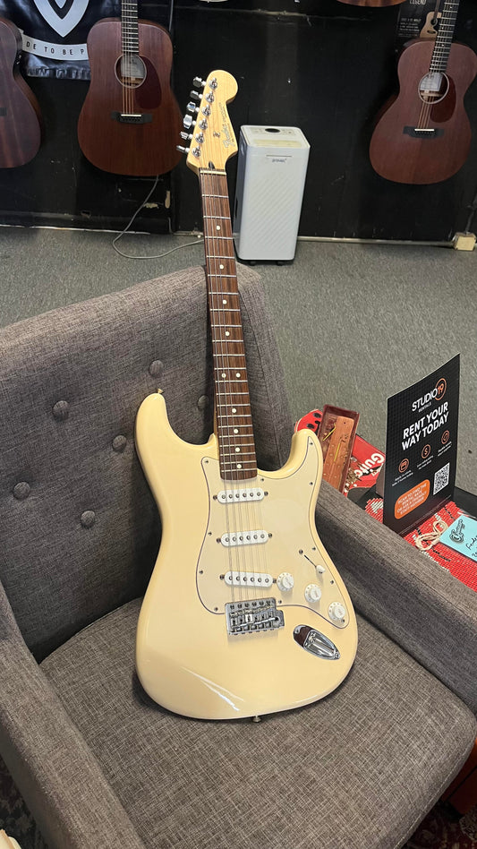 Second Hand Fender Mexican Standard Strat 2006 Desert Sands in Bass Hard Case Serial # MZ6195699