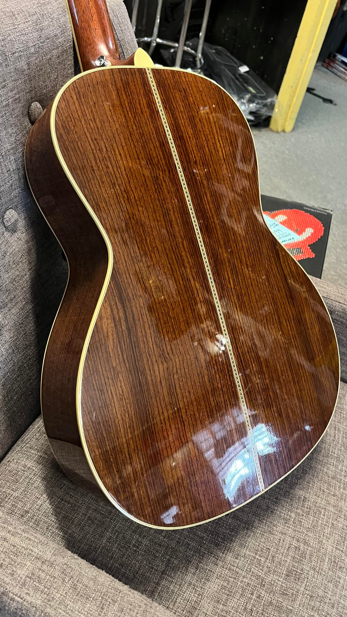 Second Hand Santa Cruz H1 Model Parlour in Hard case Serial # 965 2006