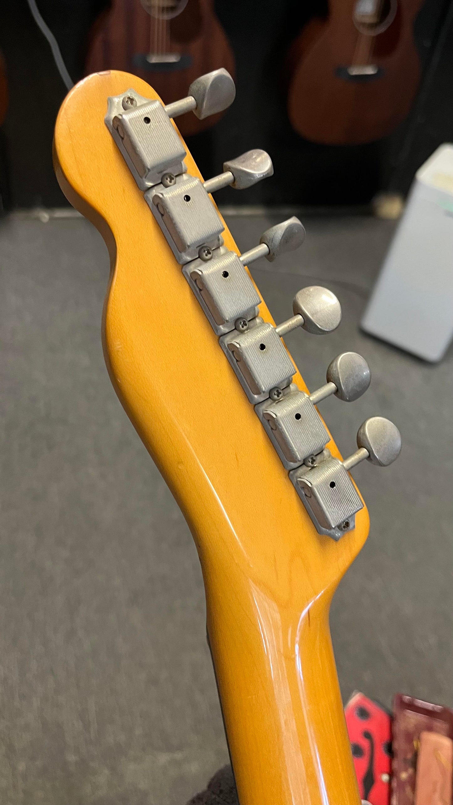 Second hand Fender Crafted in Japan 1997-98 Telecaster Modded in Tweed Hard Case