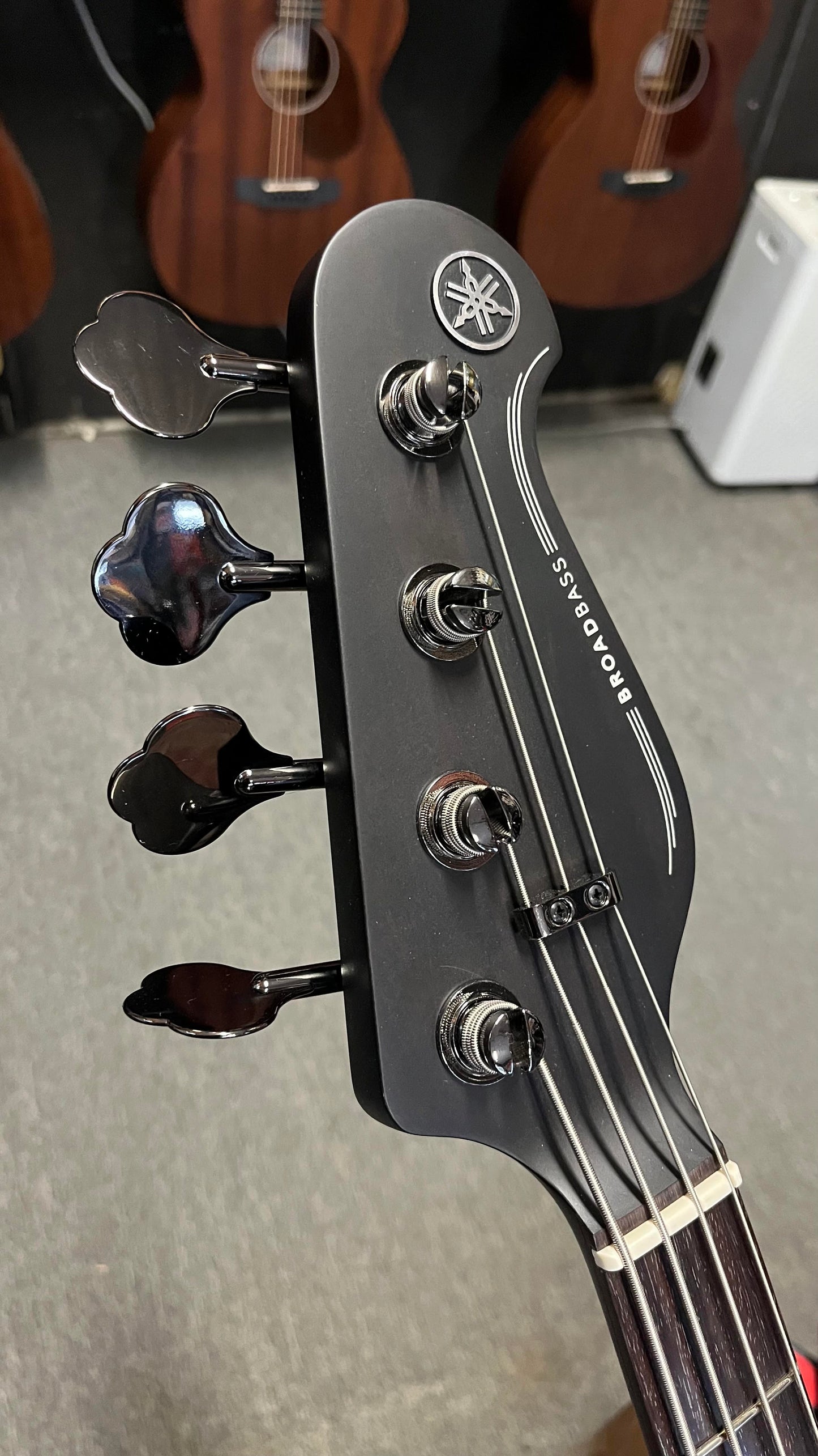Yamaha BB734A Bass Guitar, Dark Coffee Sunburst